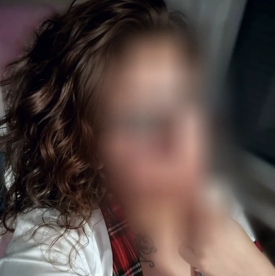 Amanda, 37