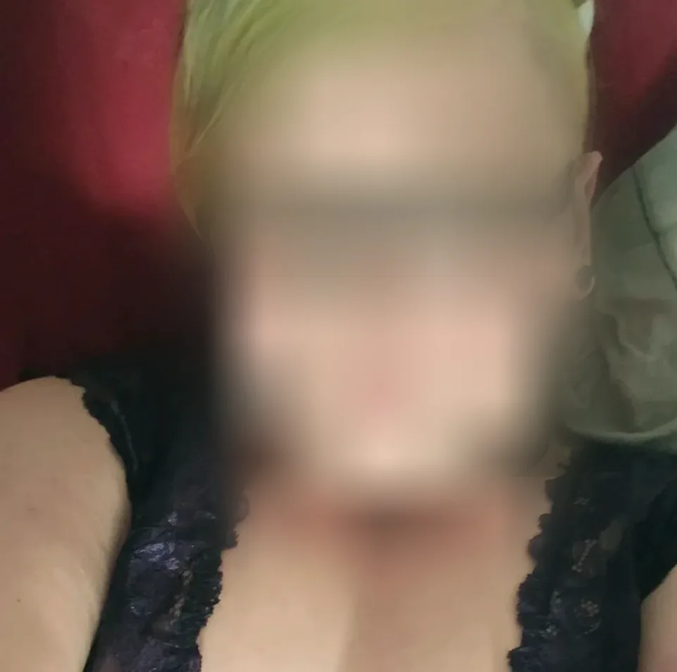 Charlotte, 28