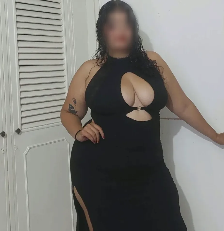 Rosa, 22