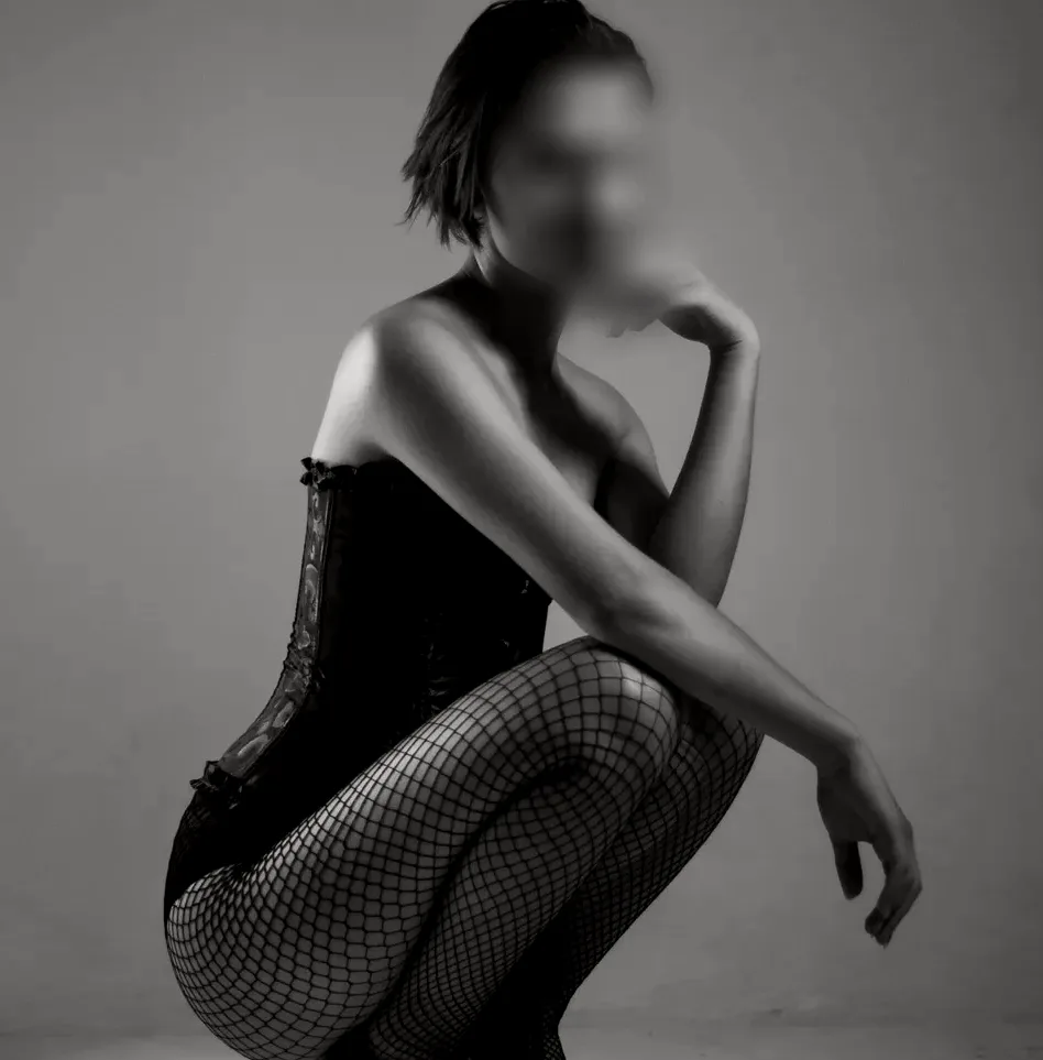 Rosa, 20