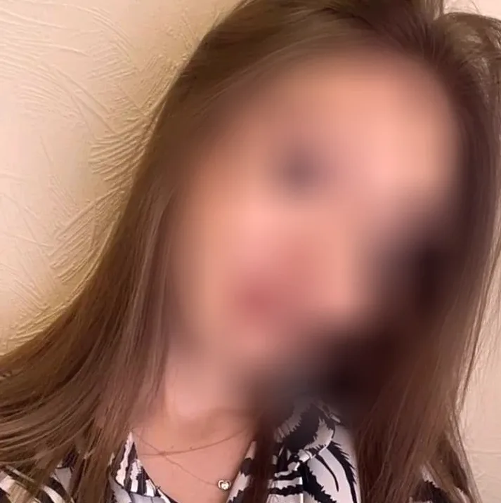 Sara, 22