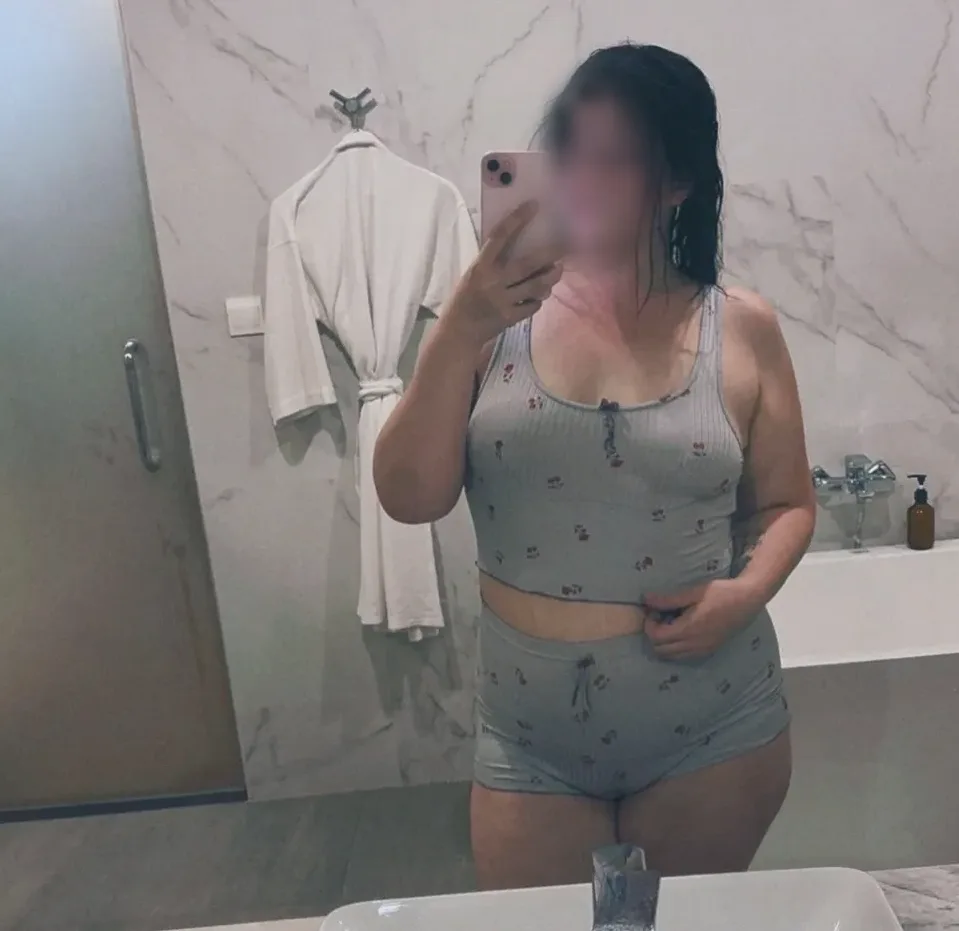 Selma, 27